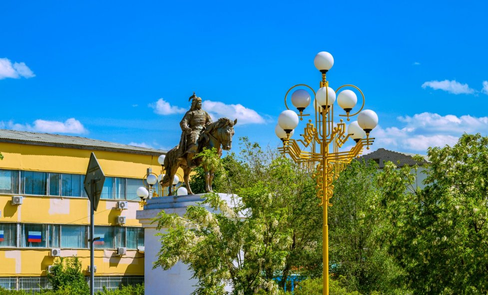 Памятник Убуши Хану